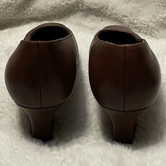 Brown Leather Heals with Patton Toe - Picture 4 of 7